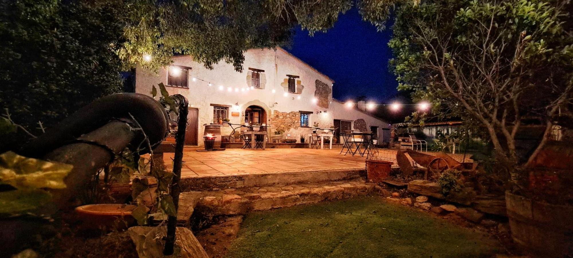 Masia Can Felip B&B Llinars del Valles Exterior foto